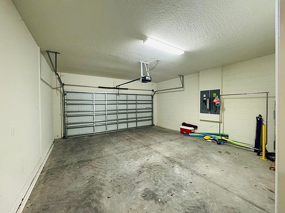 5th image of 1590 Lima Ave