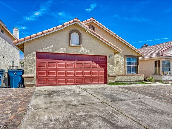 3rd image of 1586 Angel Falls St