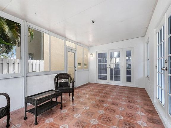 4th image of 5613 Kingsmill Ct