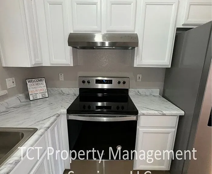 1855 E Palomino Dr — Photo 4