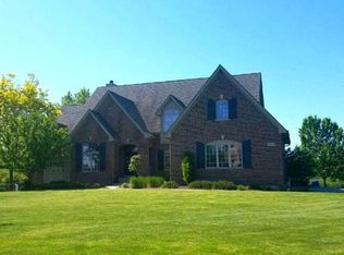 2513 Willow Creek Rd, McHenry, IL 60050