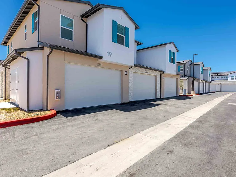 Desert Meadows Townhomes — Photo 13