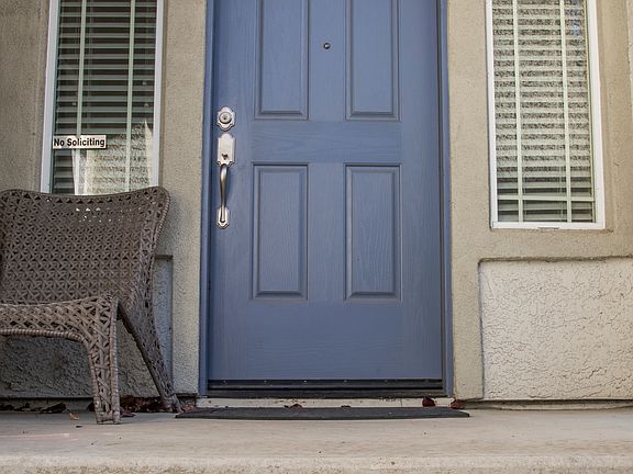 2nd image of 3389 Martinique St