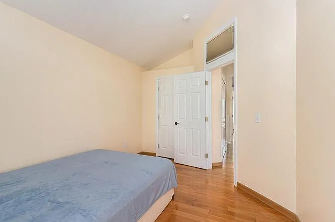 5873 Villa France Ave — Photo 28