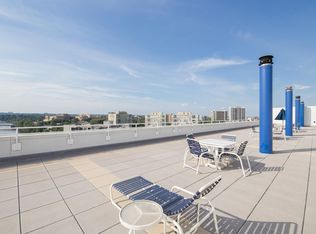 2301 Cherry St APT 3C, Philadelphia, PA 19103