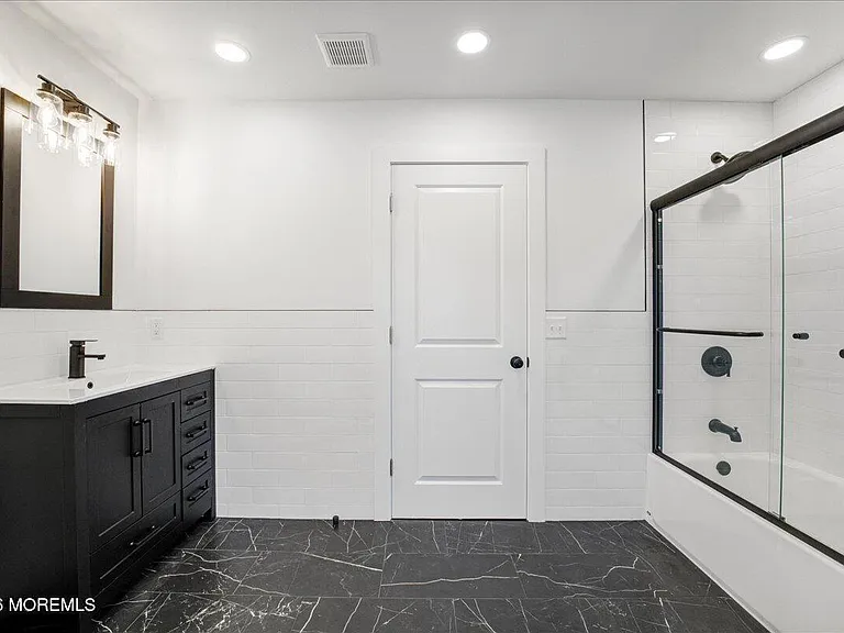 295 Westwood Ave #4 — Photo 14