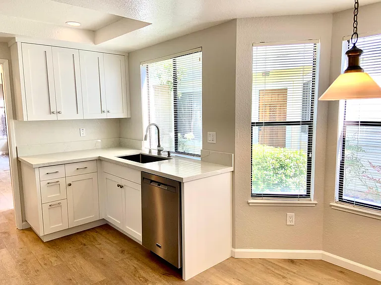 149 Oak Park Dr — Photo 9