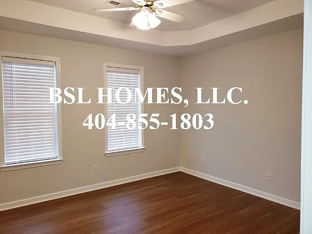 302 Hillcrest Ln — Photo 16
