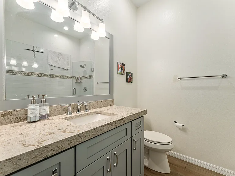 4958 NW 35th Lane Rd — Photo 12