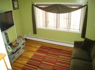 24 W 52nd St, Bayonne, NJ 07002