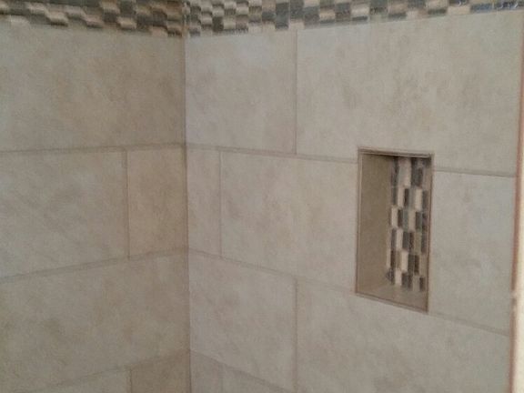 4th image of 5216 Garrick Ave
