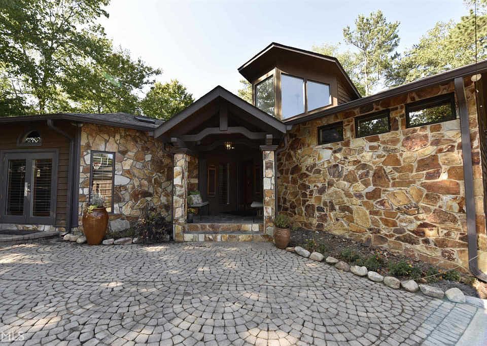 1st image of 6592 Gaines Ferry Rd