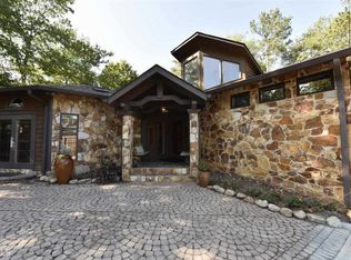 6592 Gaines Ferry Rd, Flowery Branch, GA 30542