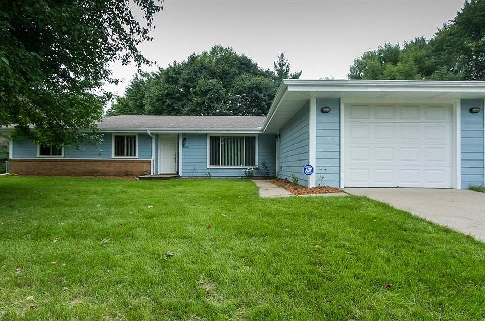 1st image of 3405 Emerald Dr