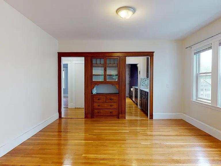 Lake St — Photo 15