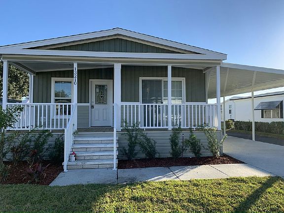 2nd image of 13318 Sea Breeze Ln #Z0szll