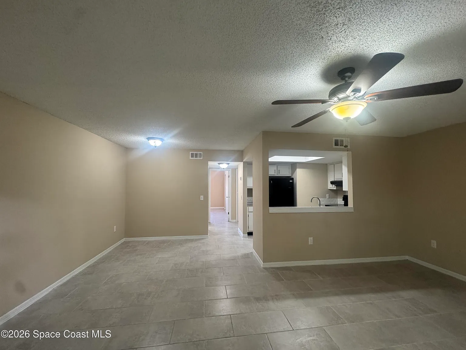 1 bed, 1.0 bath, 733 sqft, $1,250 — Photo 4