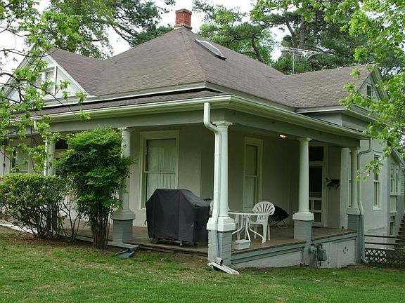2nd image of 137 Greenwood Ave