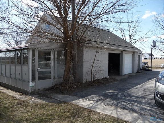 3rd image of 2311 Fremont Pike