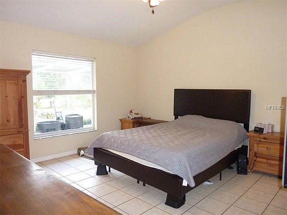 5th image of 15539 Catherine Cir