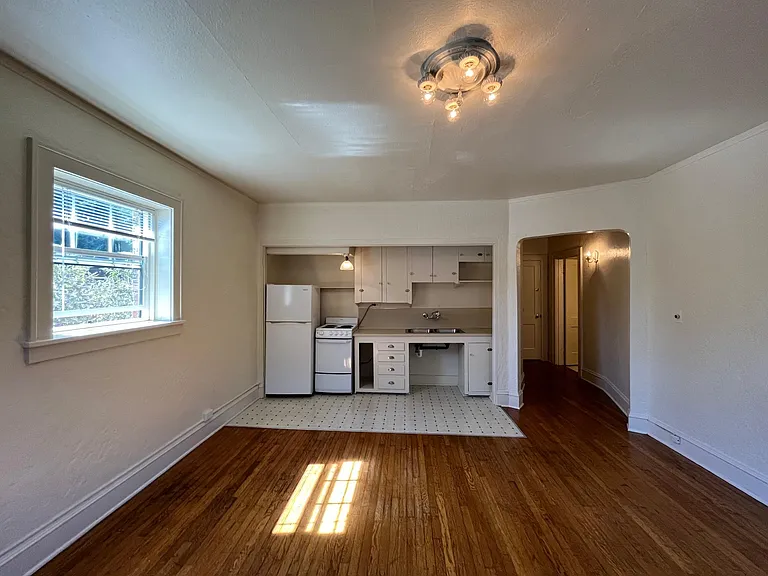 2934 SE Alder St #12 — Photo 7