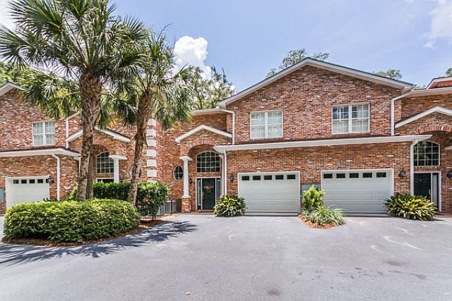 1st image of 8 Palm Villas Ct