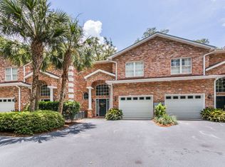 8 Palm Villas Ct, St Simons Island, GA 31522