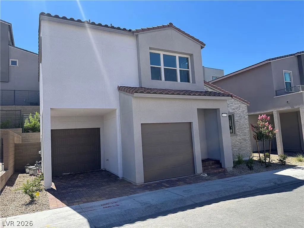 3 bed, 2.5 bath, 1433 sqft, $2,450 — Photo 2