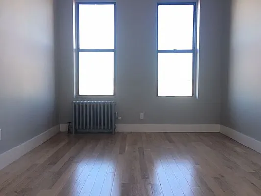 Rented by Lang Realty LLC | media 10