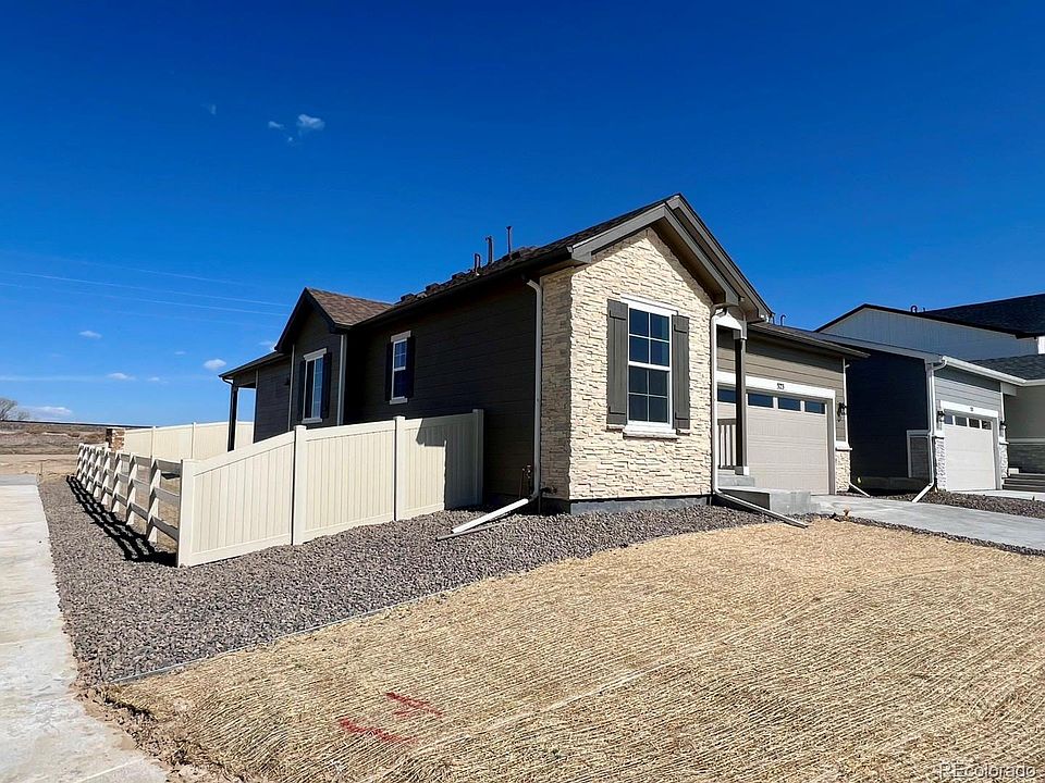 2nd image of 323 W Owen Avenue