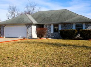704 S Pinewood Ln, Nixa, MO 65714
