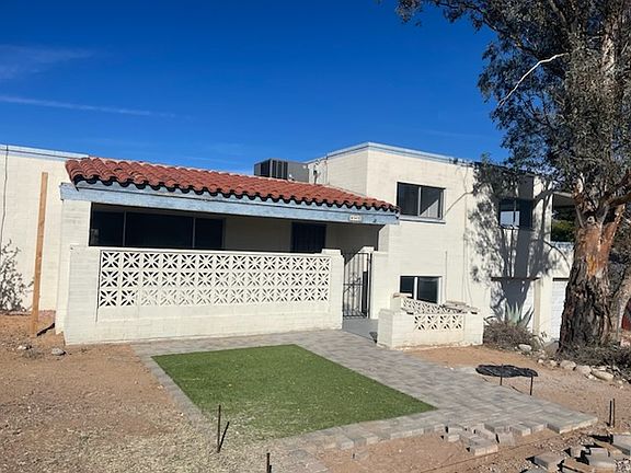 3rd image of 4141 E Coronado Forest Pl