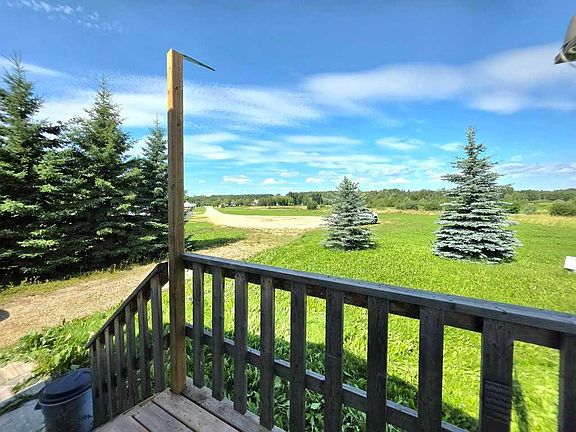 3rd image of 29 NE Township Road 740 #10405