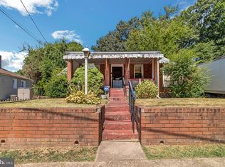 1304 Chapel Ln, Capitol Heights, MD 20743