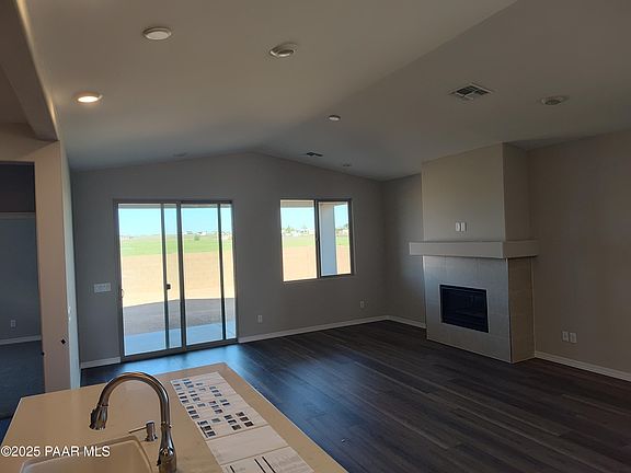 3rd image of 8922 N Pacific Park Dr