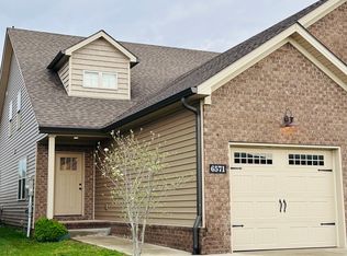 6571 Night Horse Cir, Bowling Green, KY 42101
