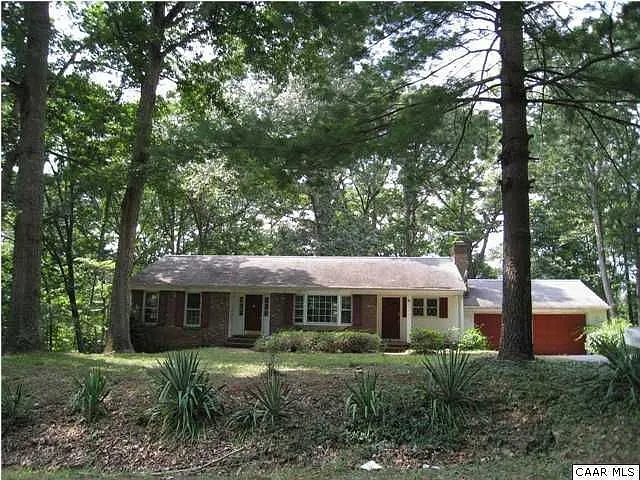 500 Willwood Dr photo 1