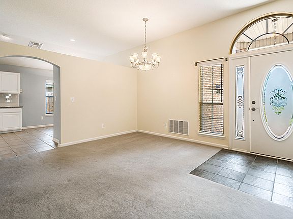 5th image of 5333 Lake Gardens Ln