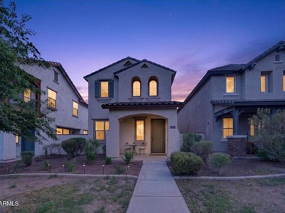 3rd image of 3036 N ACACIA Way