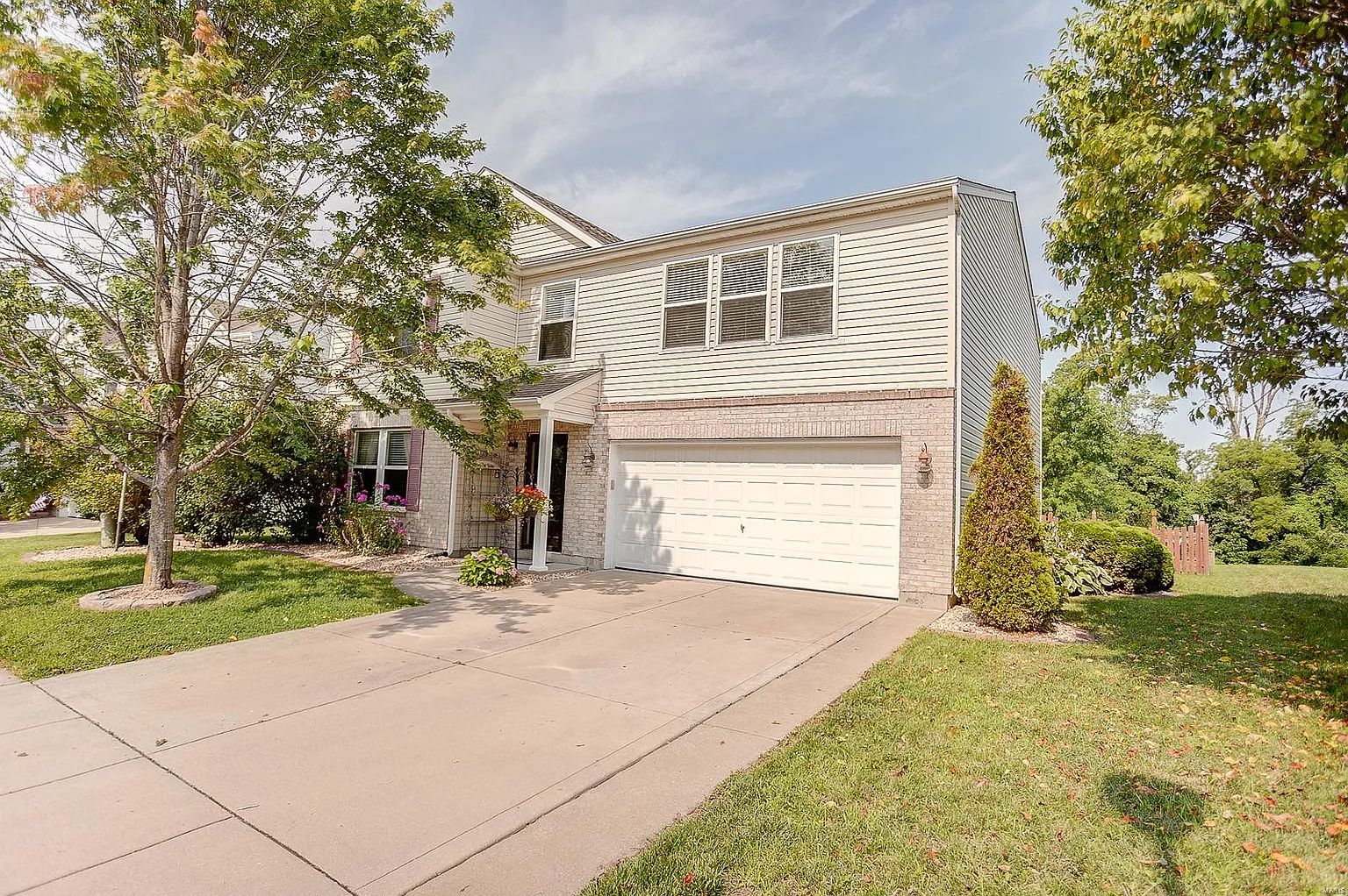 332 Falling Leaf Way photo 1