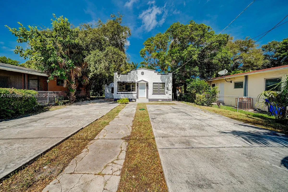 Building Photo - 829 NW 56th St