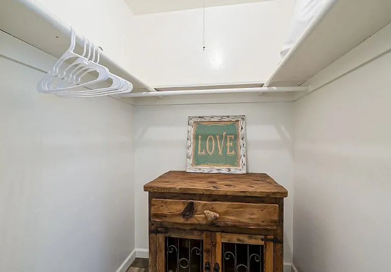 15 W Mission Ln — Photo 12