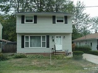 33876 Beach Park Ave, Eastlake, OH 44095