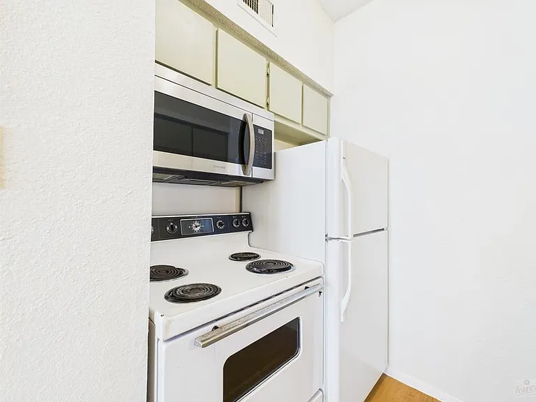 2604 Salado St #204 — Photo 16