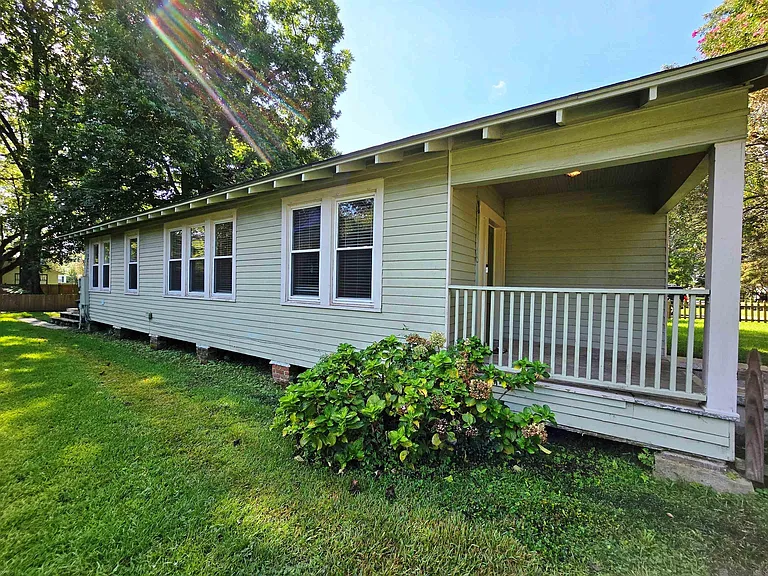 345 Richland Ave — Photo 2