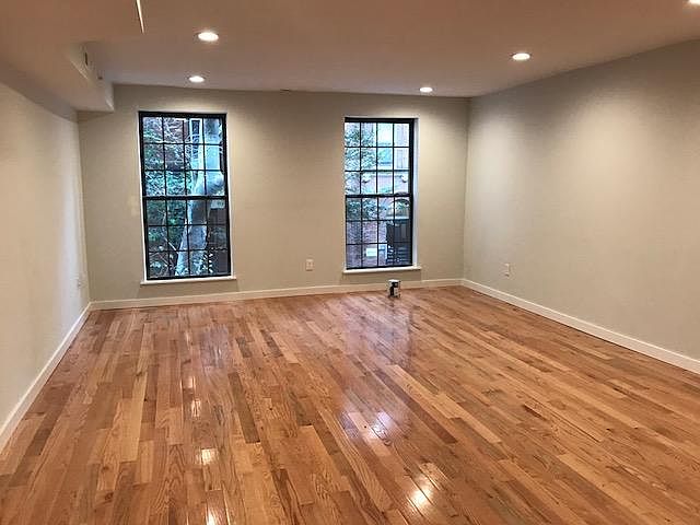 Floor to ceiling windows.