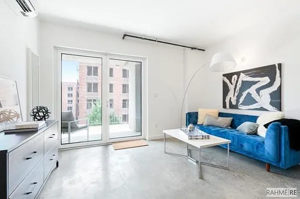 Rented by Compass | media 11