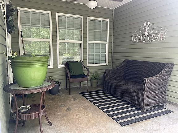 5th image of 4073 Nelson Hill Pl