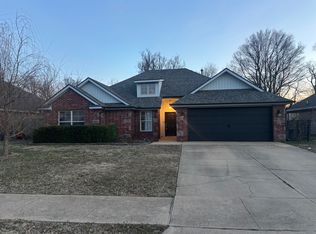 3009 SW Briar Creek Ave, Bentonville, AR 72713