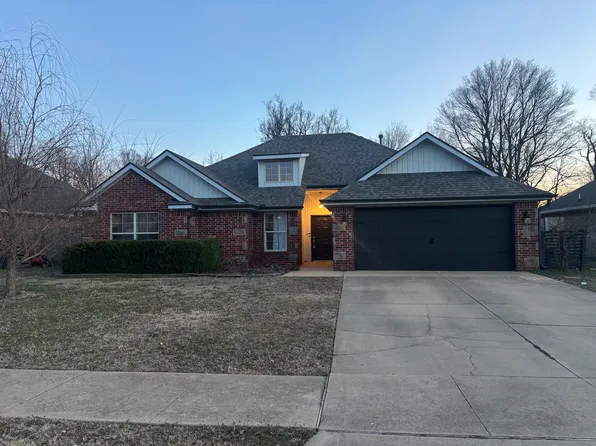 3009 SW Briar Creek Ave, Bentonville, AR 72713